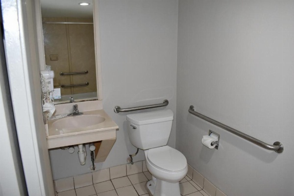 Days Inn by Wyndham Nacogdoches/SFA University/Downtown image 18