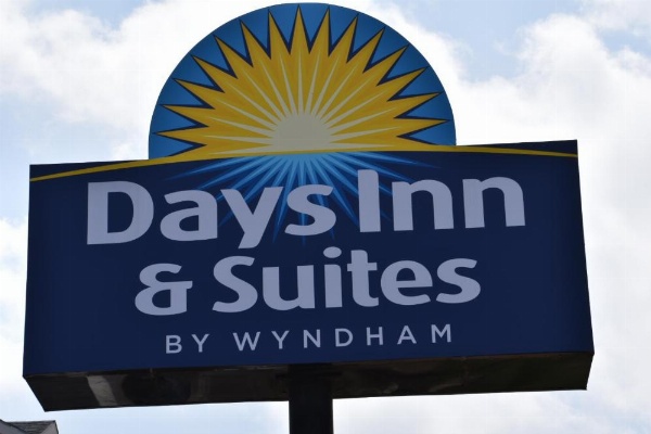 Days Inn by Wyndham Nacogdoches/SFA University/Downtown image 8